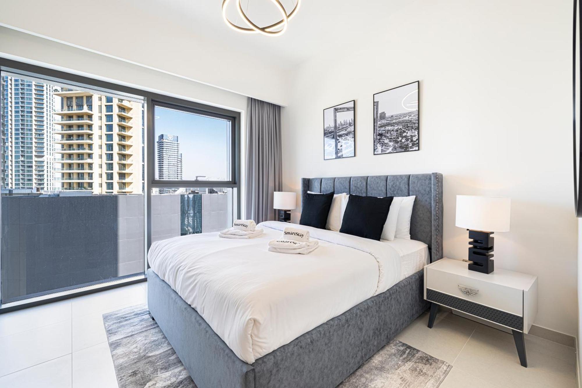 Smartstay At Burj Royale - Full Burj Khalifa View - Brand New Luxury Apartments Дубай Экстерьер фото